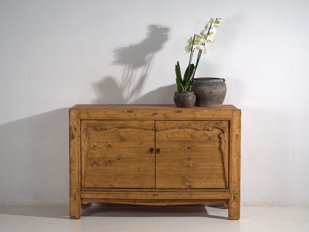 Ancien buffet à deux portes (vers 1900) #1