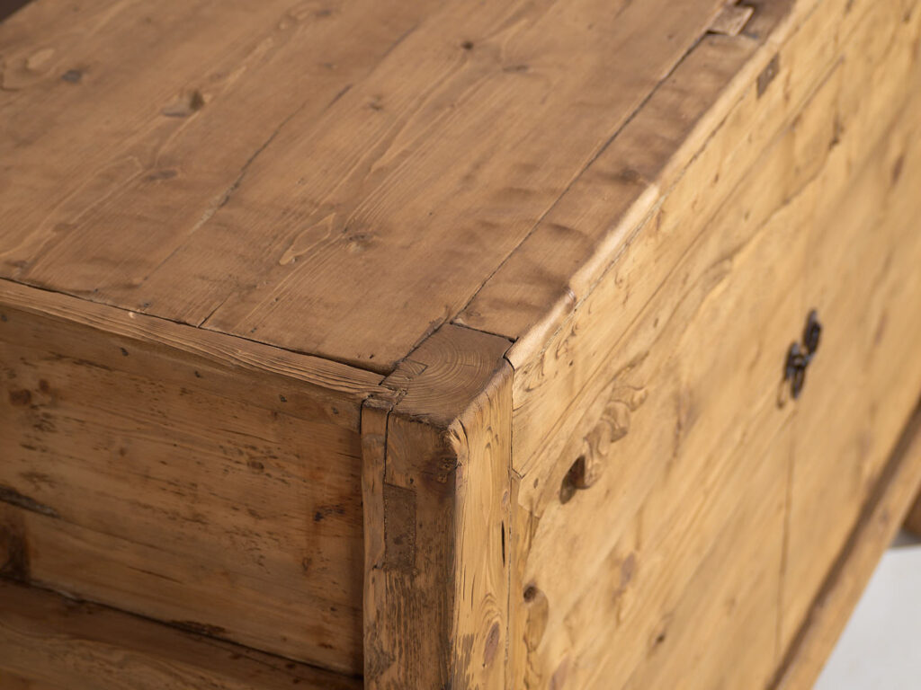 Ancien buffet à deux portes (vers 1900) #1