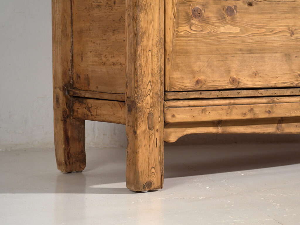 Ancien buffet à deux portes (vers 1900) #1