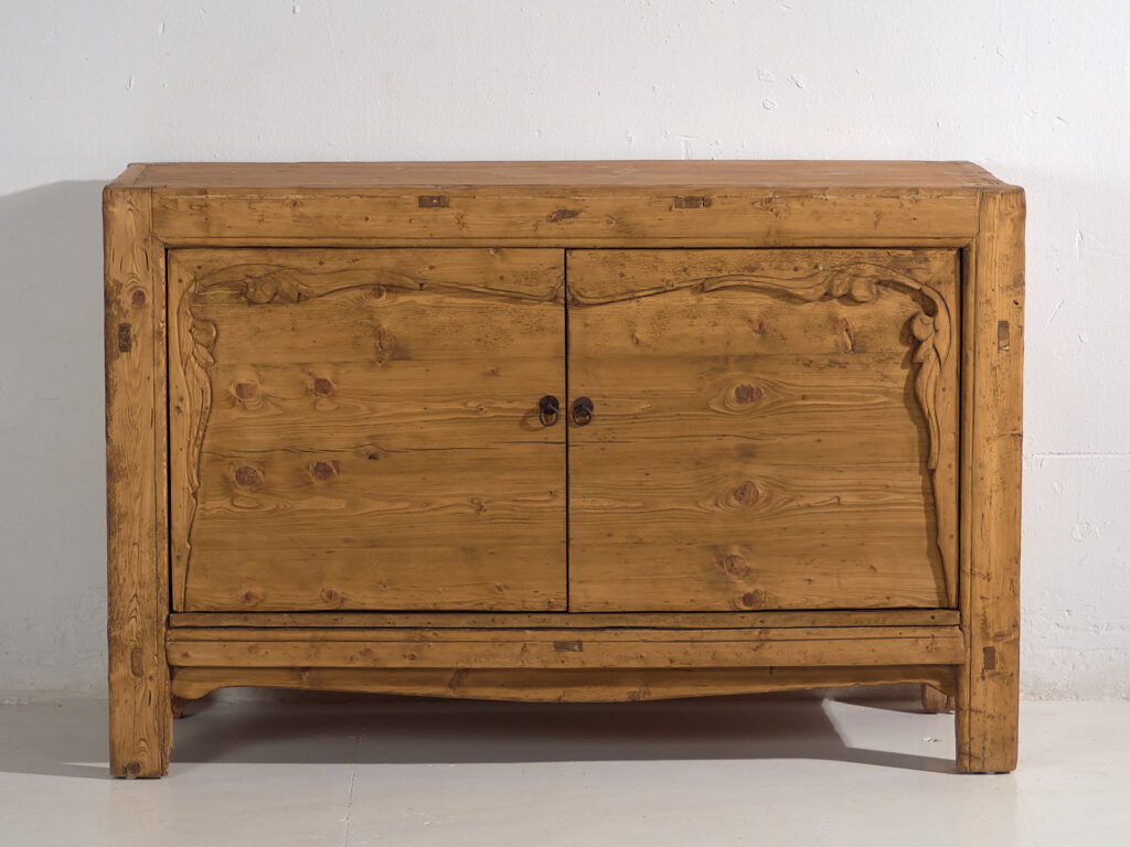 Ancien buffet à deux portes (vers 1900) #1