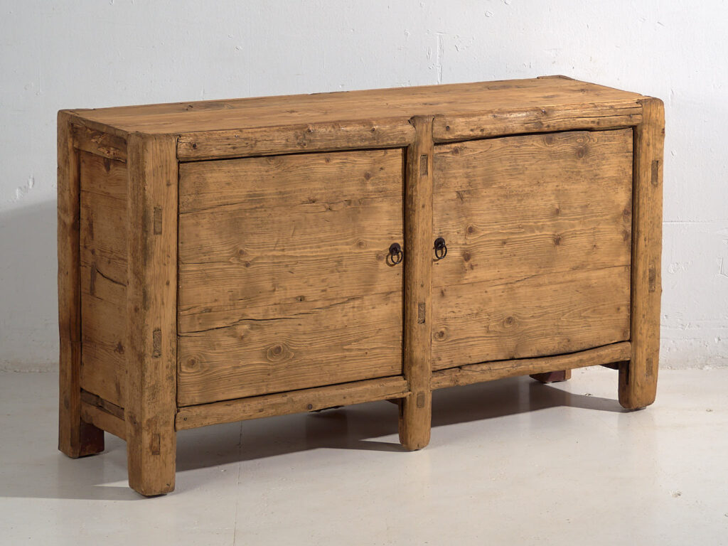 Aparador antiguo de estilo primitivo (c.1900) #2