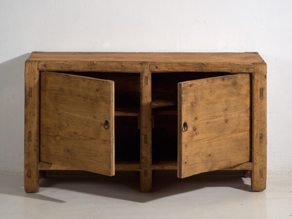 Buffet ancien de style primitif (c.1900) #2