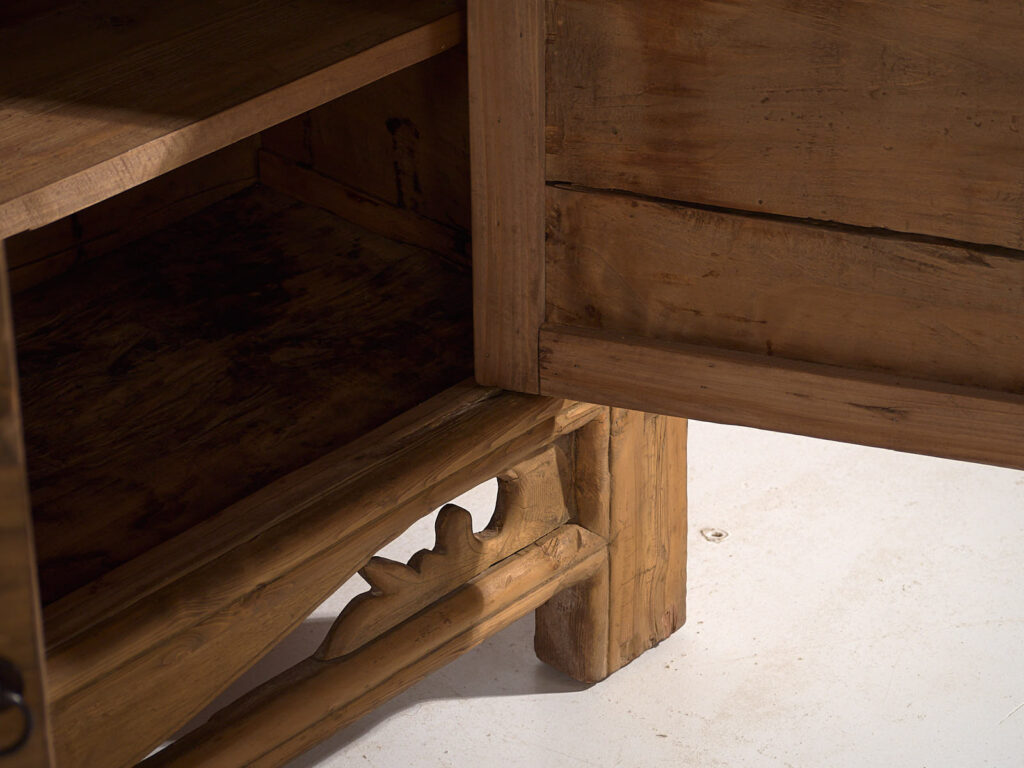 Aparador pequeño antiguo de dos puertas (c.1900) #4