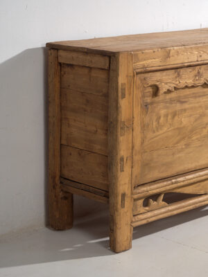 Aparador pequeño antiguo de dos puertas (c.1900) #4