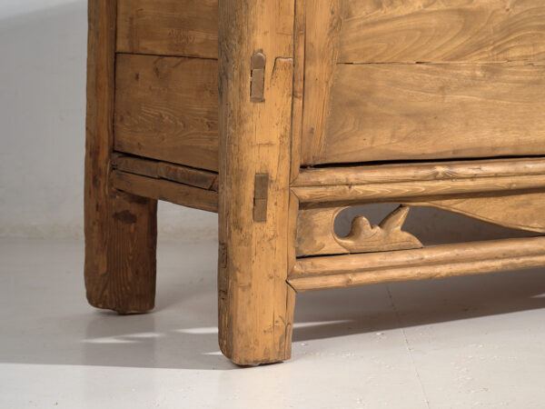 Petit buffet ancien à deux portes (c.1900) #4
