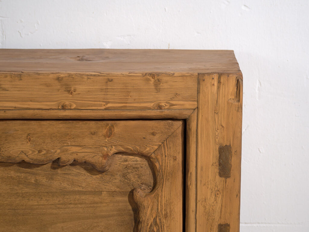 Aparador pequeño antiguo de dos puertas (c.1900) #4