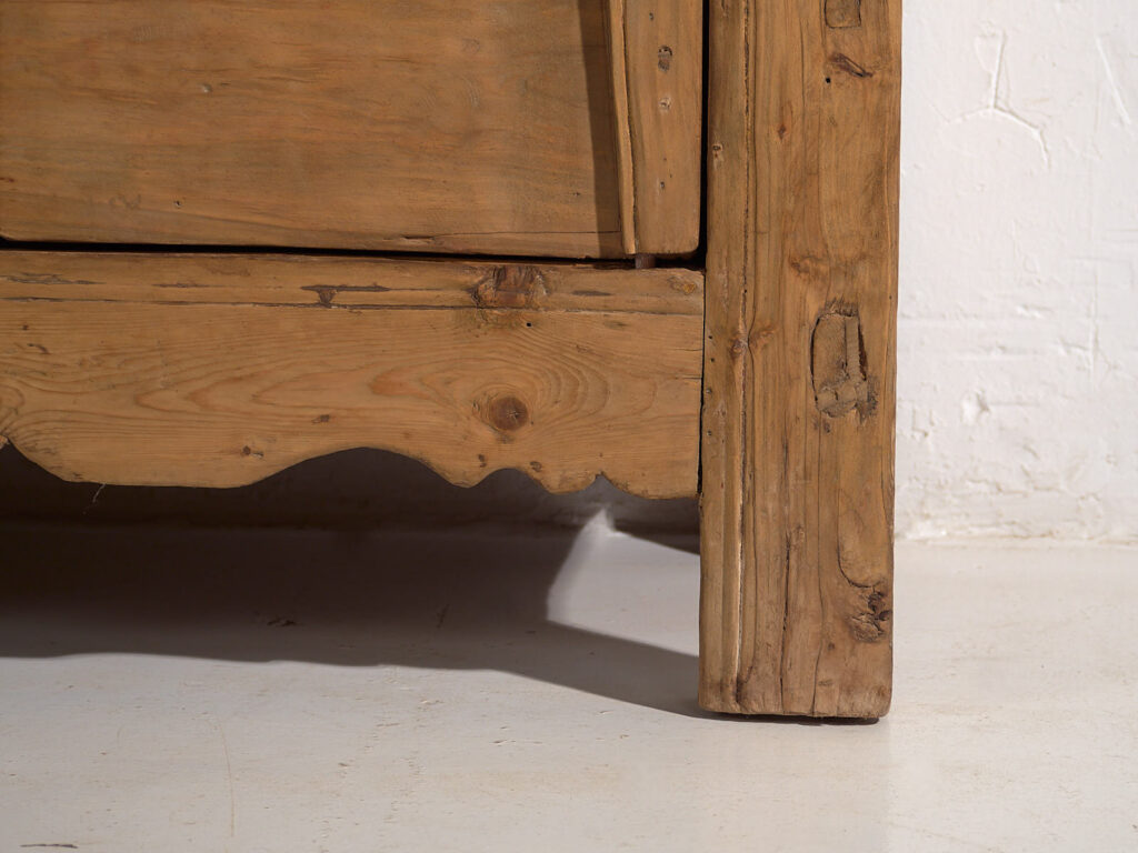 Antique Chinese sideboard with four doors (c.1900) #12