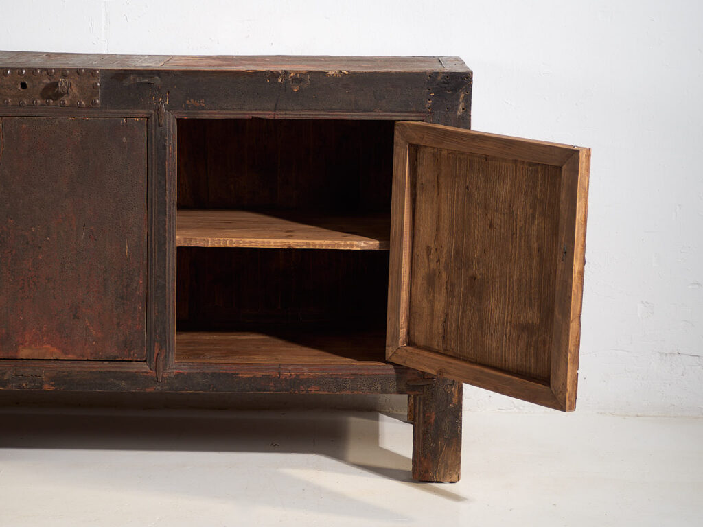 Aparador antiguo de tonos oscuros (c.1900) #26