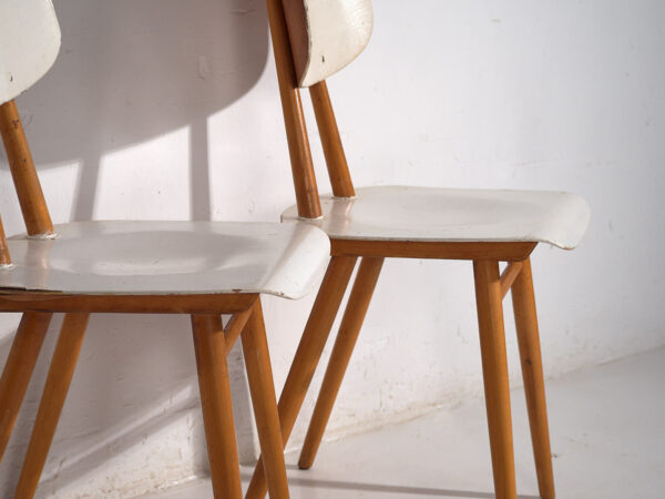 Sillas vintage de color blanco (c.1960). Conjunto de 3 piezas #1