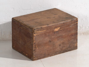 Pequeño estuche antiguo de madera (c.1920) #2