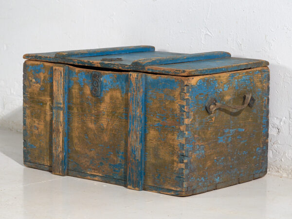 Ancien coffre bleu de style primitif (c.1920) #14