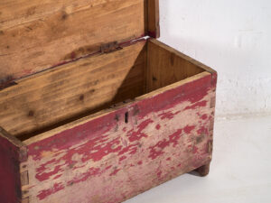 Cofre pequeño antiguo con pátina de color rojo (c.1920) #15