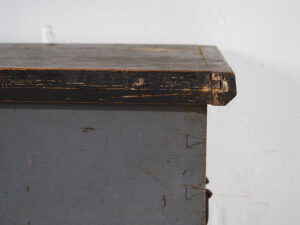 Baúl antiguo de madera con herrajes originales (c.1900) #16