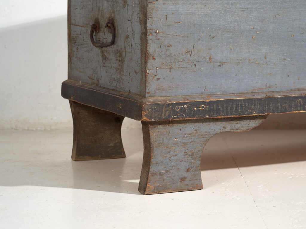 Baúl antiguo de madera con herrajes originales (c.1900) #16