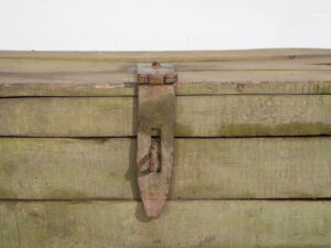 Cofre verde antiguo de estilo primitivo (c.1920) #21