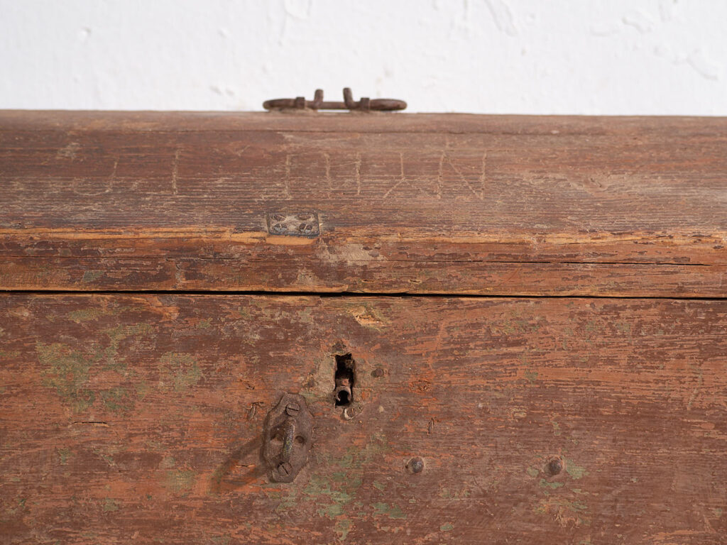 Cofre pequeño antiguo (c.1910) #22