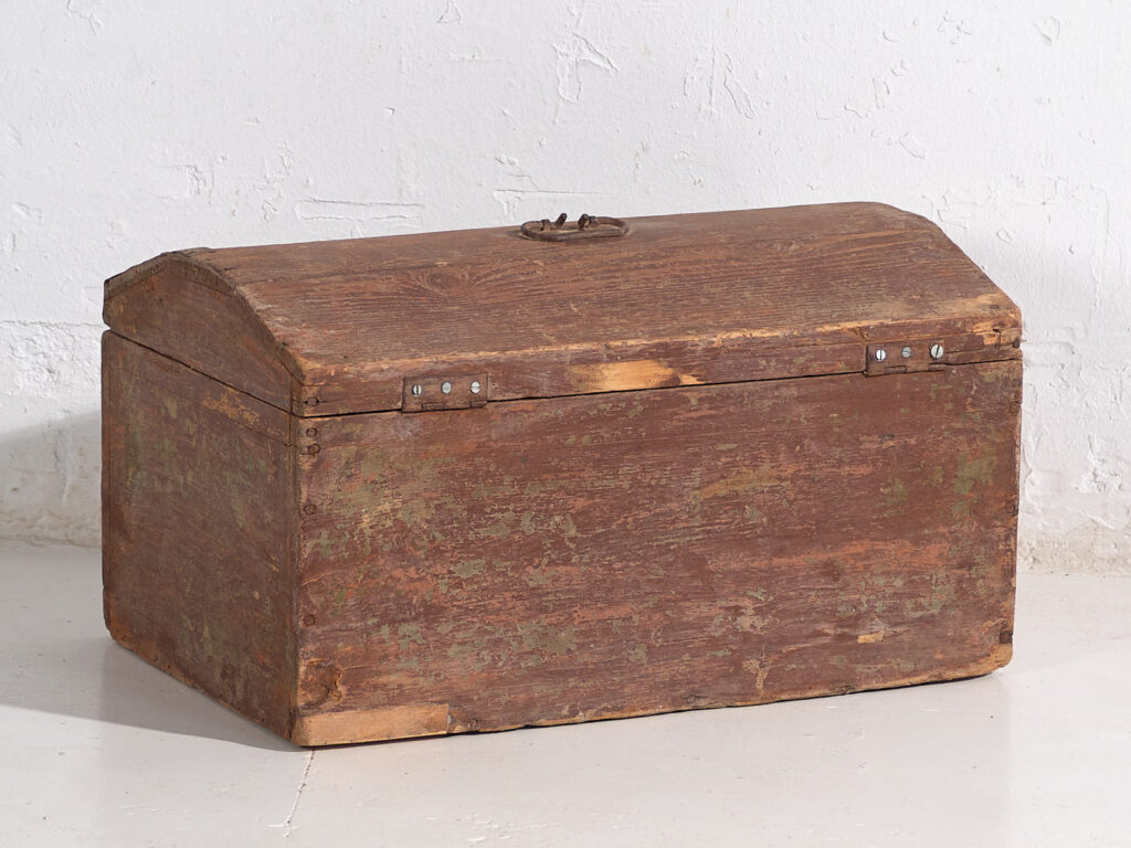 Cofre pequeño antiguo (c.1910) #22