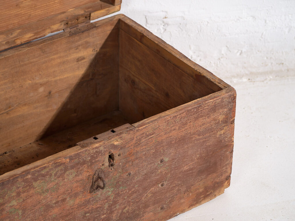 Cofre pequeño antiguo (c.1910) #22
