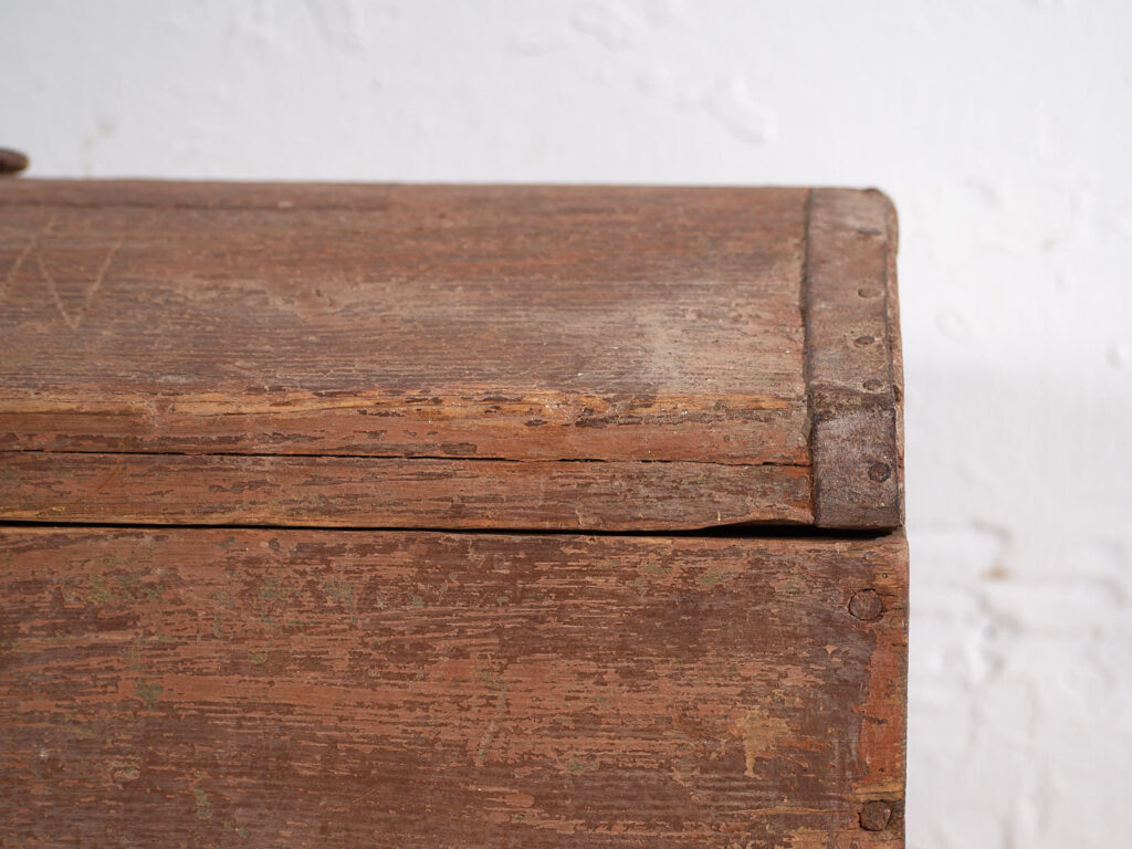 Cofre pequeño antiguo (c.1910) #22