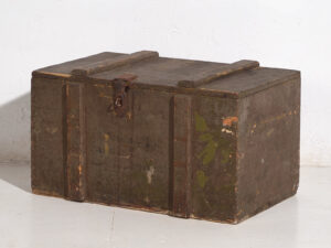 Petit coffre ancien vert olive (c.1920) #26