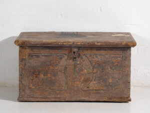 Antiguo cofre de madera maciza (Año 1830) #34