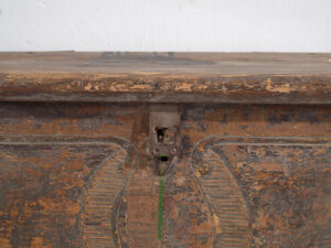 Antiguo cofre de madera maciza (Año 1830) #34