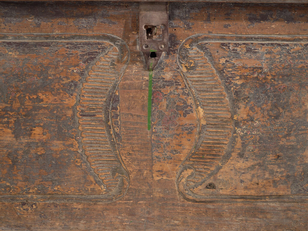 Antiguo cofre de madera maciza (Año 1830) #34