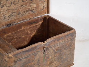 Antiguo cofre de madera maciza (Año 1830) #34