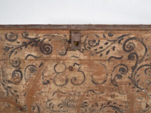 Antiguo cofre de madera maciza (Año 1830) #34