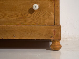 Cómoda de tres cajones antigua (c.1920) #49