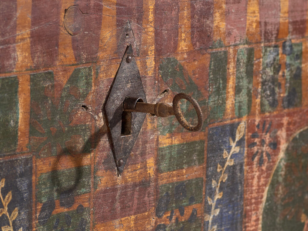 Grande malle ancienne peinte à la main (c.1900) #50