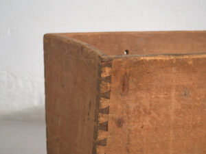 Cuna de bebé antigua de madera maciza (c.1920) #56