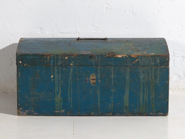 Pequeño cofre antiguo con pátina color azul marino (c.1920) #68