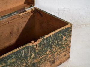 Cofre verde antiguo (c.1920) #70