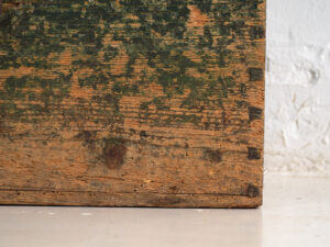 Cofre verde antiguo (c.1920) #70