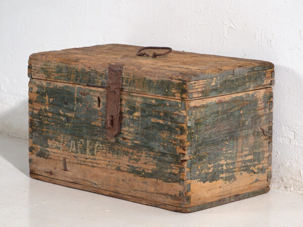 Cofre antiguo de estilo primitivo (c.1920) #71