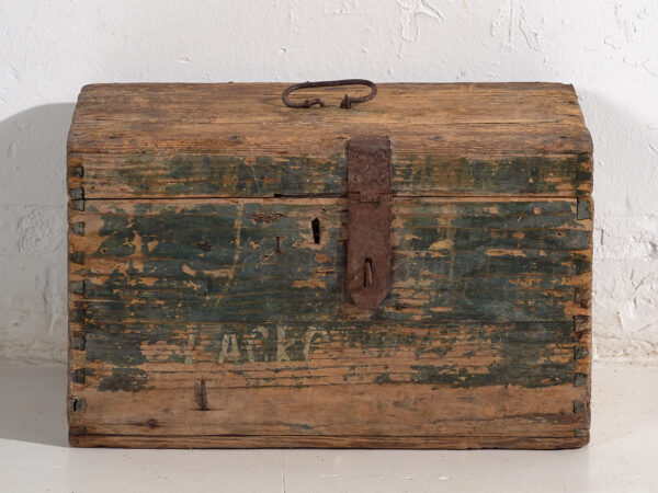 Cofre antiguo de estilo primitivo (c.1920) #71