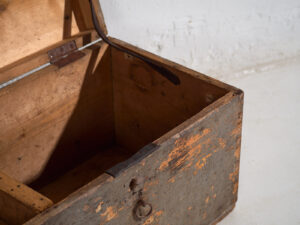 Antiguo cofre con pátina de color gris (c.1920) #72