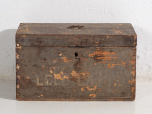 Antiguo cofre con pátina de color gris (c.1920) #72