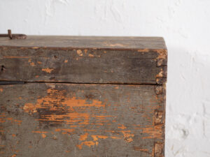 Antiguo cofre con pátina de color gris (c.1920) #72