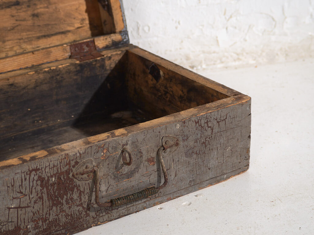 Estuche antiguo con pátina de color gris (c.1920) #76