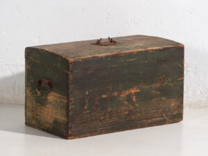 Small antique chest in shades of green (c.1920) #78