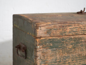Small antique chest in shades of green (c.1920) #78