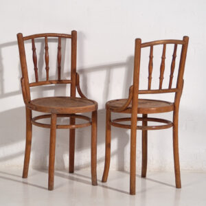Sillas Thonet antiguas con asiento grabado (c.1920). Conjunto de 2 piezas #1