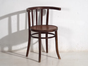 Sillas Thonet con reposabrazos (c.1920). Conjunto de 2 piezas #8