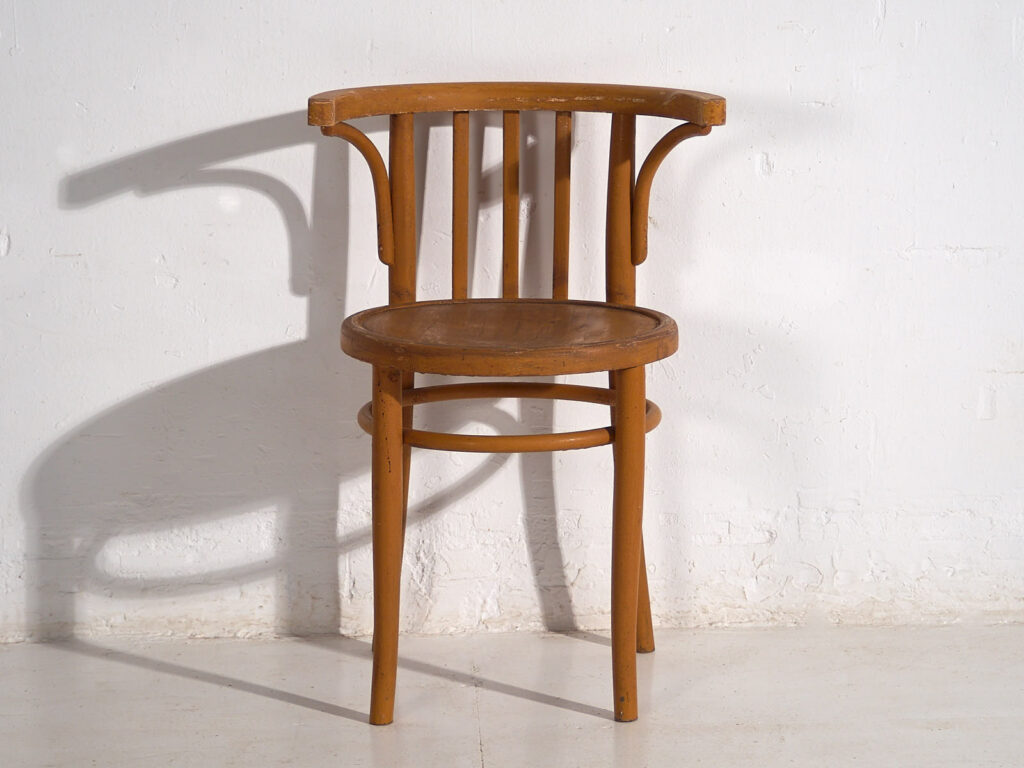 Sillas con reposabrazos antiguas (c.1920). Conjunto de 2 piezas #9