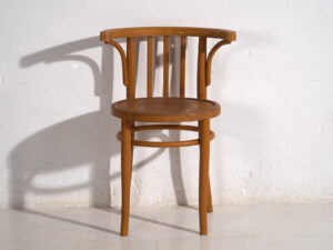 Sillas con reposabrazos antiguas (c.1920). Conjunto de 2 piezas #9