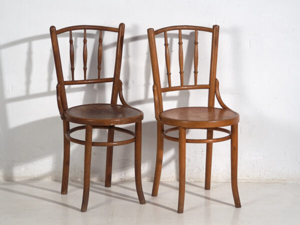 Antique Thonet bentwood chairs (c.1920). Set of 4 pieces #14