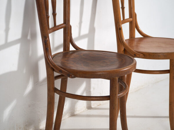 Antique Thonet bentwood chairs (c.1920). Set of 4 pieces #14