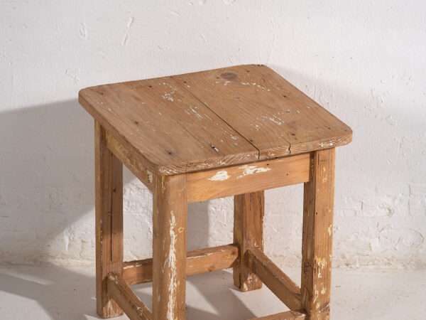Mesa auxiliar antigua (c.1920) #2